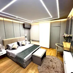 Hotel Queens ****